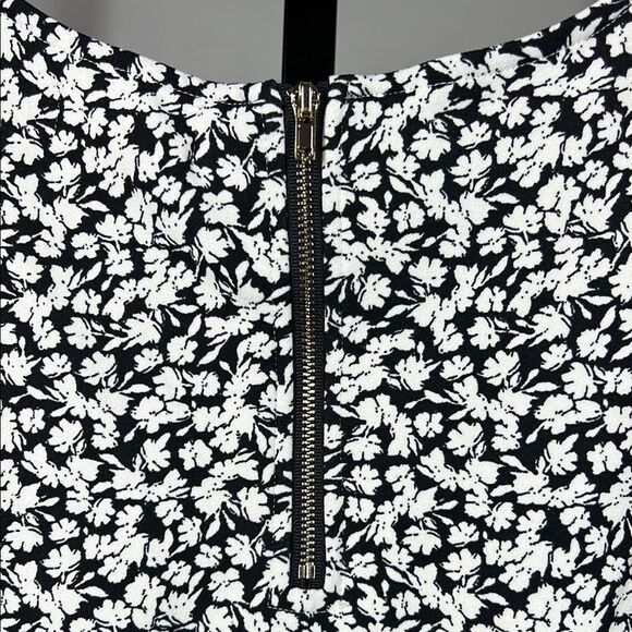 MELLODAY Black and White Fitted Short Sleeve Blouse - Picture 3 of 7